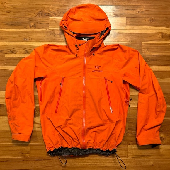 Arc’teryx Orange/Maroon gore Tex jacket(rare color) men’s L - Picture 1 of 7